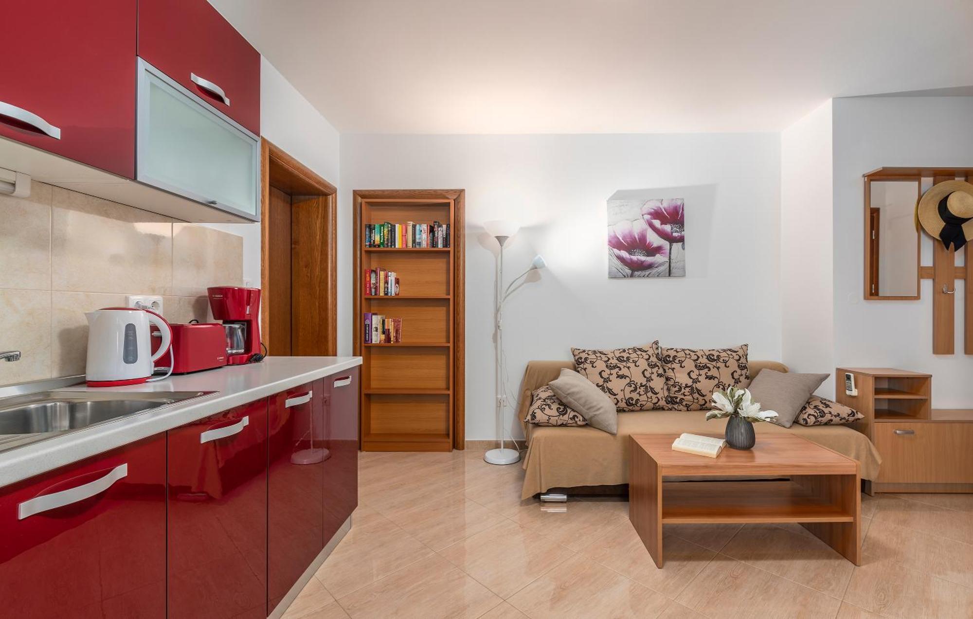 פורץ Apartments Villa Ana מראה חיצוני תמונה