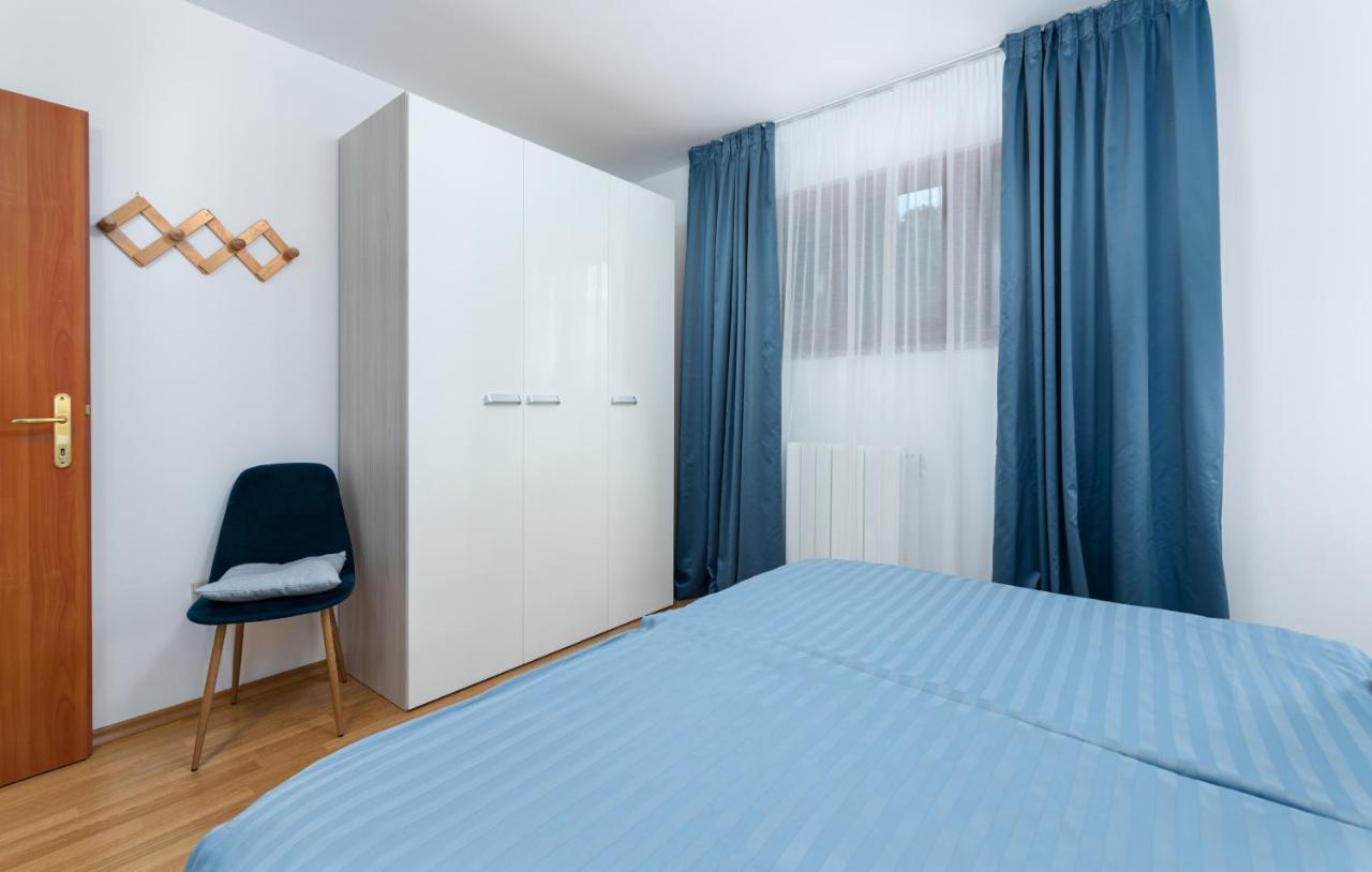פורץ Apartments Villa Ana מראה חיצוני תמונה